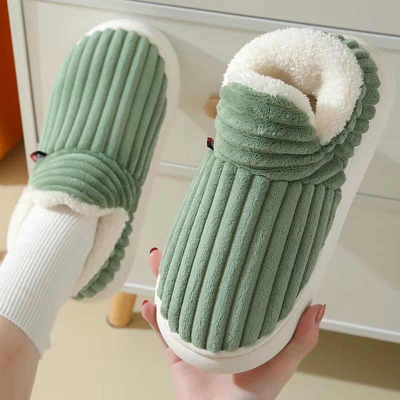 Women's furry warm indoor slippers - green